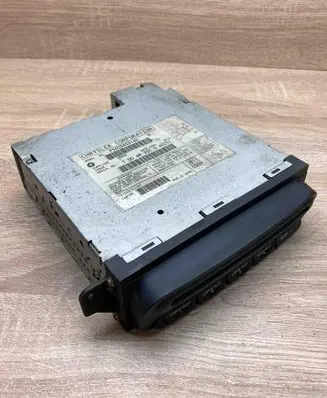 Chrysler Voyager CD/DVD changer P56038531AD