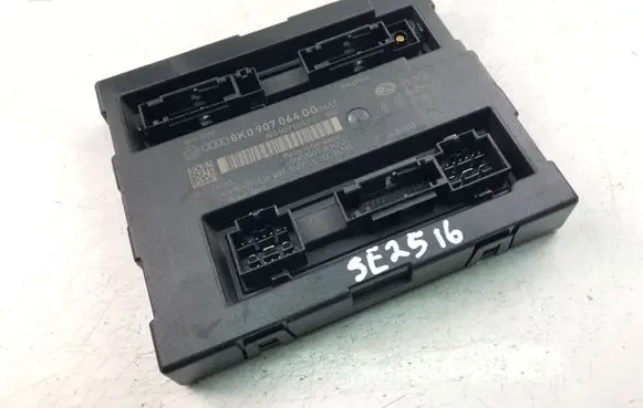 Audi A4 S4 B8 8K Comfort/convenience module 8K0907064GG