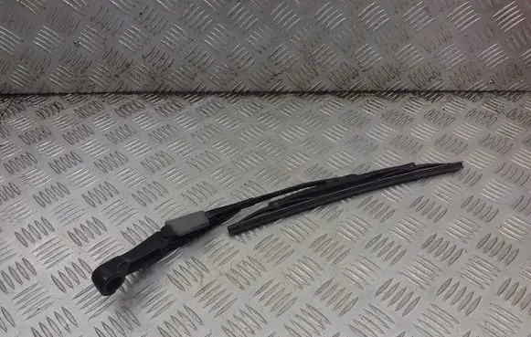 Honda CR-V Rear wiper blade arm 