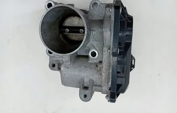 Dacia Sandero Throttle body valve 6200284968