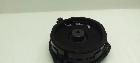 Audi A8 S8 D3 4E Front door speaker 4E0035411M