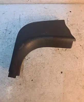 BMW 3 E90 E91 Foot area side trim 7066990