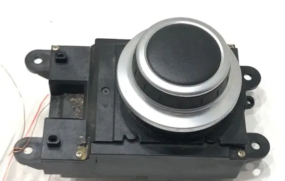 Other switches/knobs/shifts