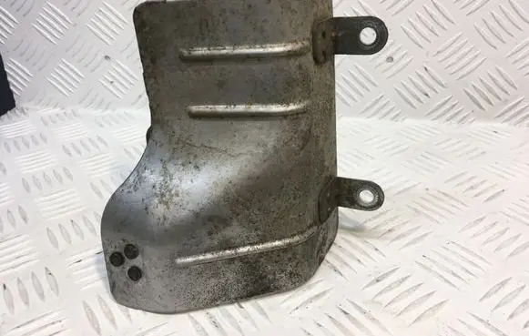 Chevrolet Captiva Exhaust heat shield