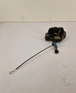Mercedes-Benz E W211 Rear door lock 2117300835