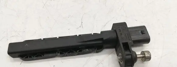 BMW X3 E83 Camshaft position sensor 7805188
