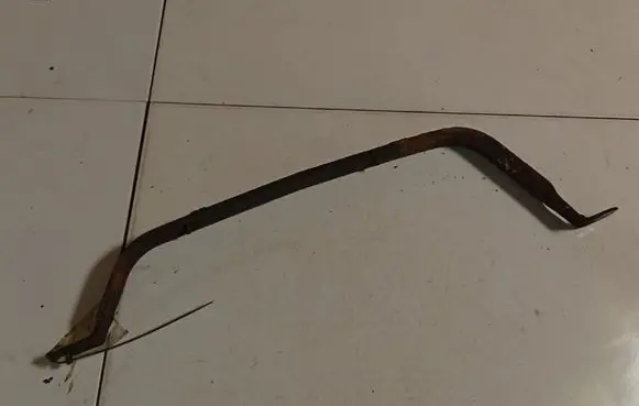 Mazda 2 Fuel tank mounting bracket 