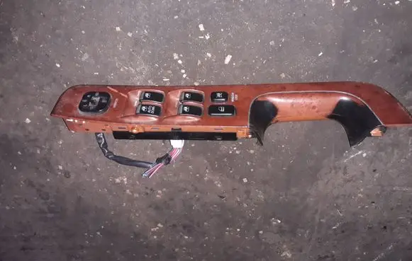 Hyundai Sonata Electric window control switch
