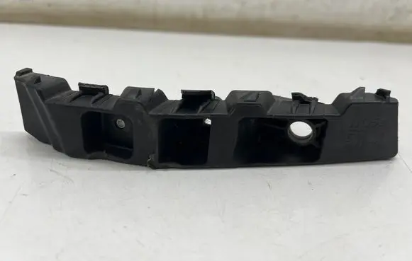 KIA Sportage Front bumper mounting bracket 86552R2000
