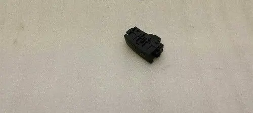 Mercedes-Benz E W212 Front door lock A2048706410