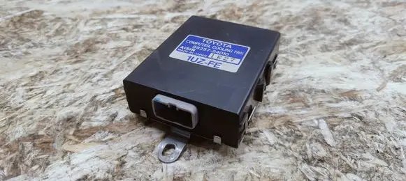 Lexus SC 300 - 400 Coolant fan relay 8925724010