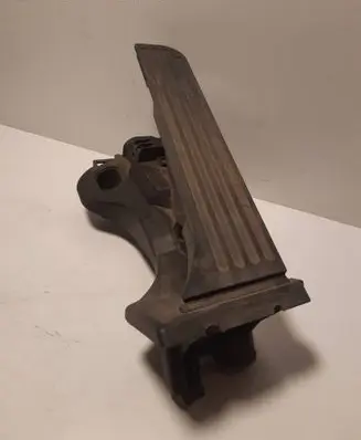 Volkswagen Touran I Accelerator throttle pedal 1T1721503H 6PV00868900