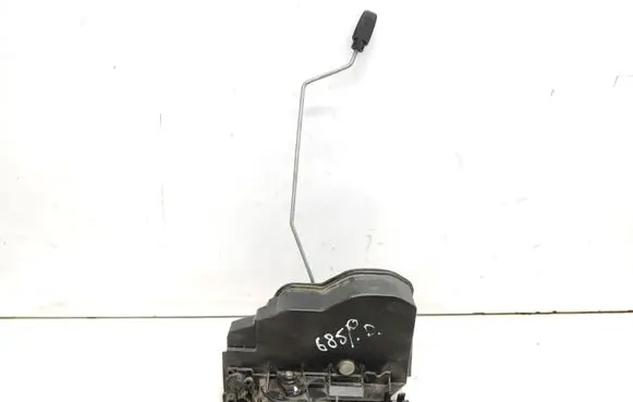 BMW X3 E83 Front door lock