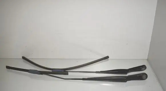 BMW 1 F40 Headlight wiper blade set 7453959 7453958 61617453959