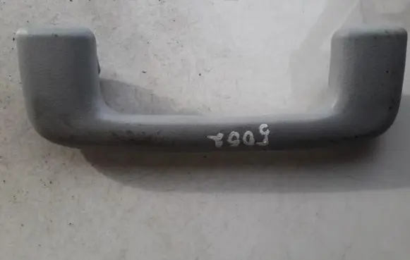 Mitsubishi Outlander Front interior roof grab handle