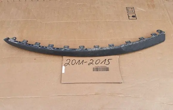 Front bumper lip