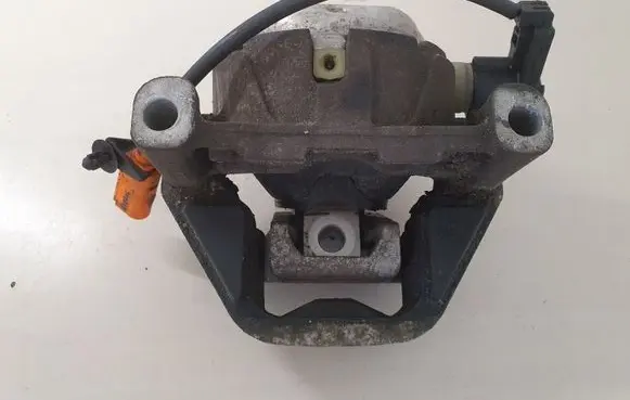 Audi A6 S6 C7 4G Engine mount bracket