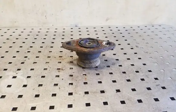KIA Sportage Front shock absorber mounting bracket 