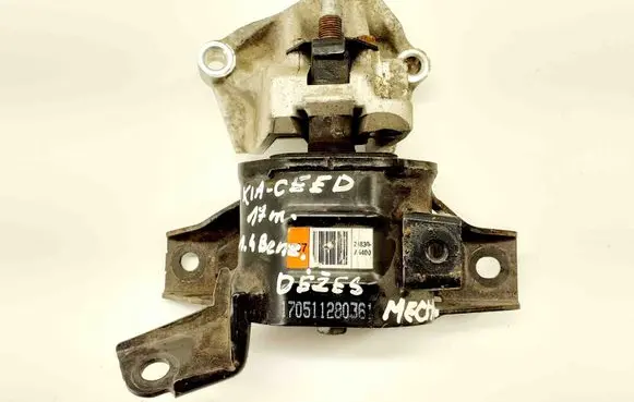 KIA Ceed Gearbox mount 7061328 702401S