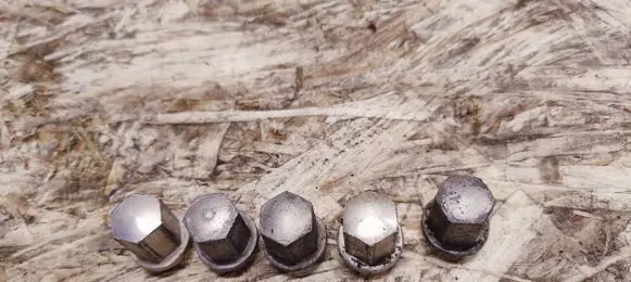 Porsche 944 Nuts/bolts 