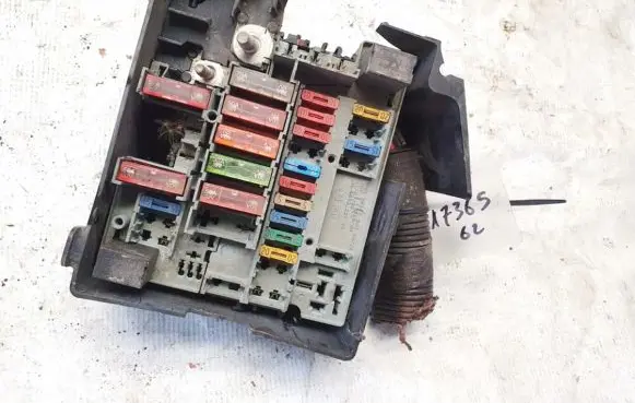 Citroen Xsara Fuse box set 9628024480