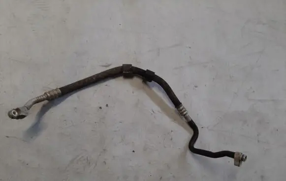 Air conditioning (A/C) pipe/hose
