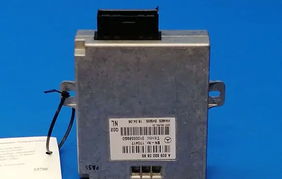 Mercedes-Benz E W211 Other control units/modules A2098200885 01000389G0