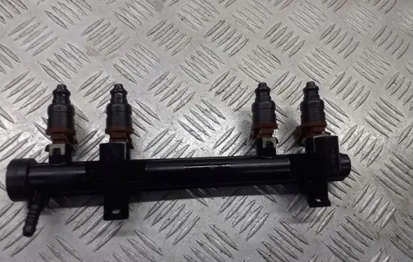 Skoda Fabia Mk1 (6Y) Fuel main line pipe 047133321J