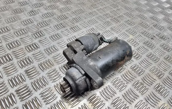 Skoda Roomster (5J) Starter motor 1005831344