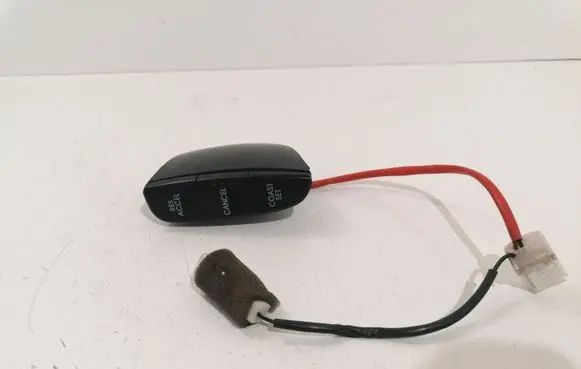 KIA Sorento Steering wheel buttons/switches 