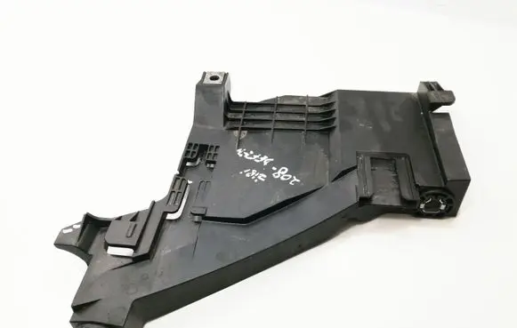 Audi A5 Headlight/headlamp mounting bracket 89392979