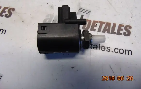Clutch pedal sensor