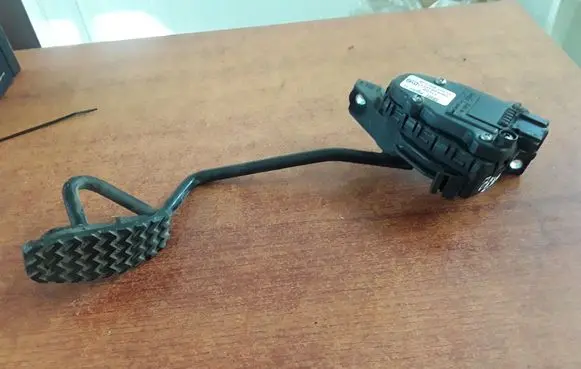 Citroen Jumpy Accelerator pedal position sensor 1337493080