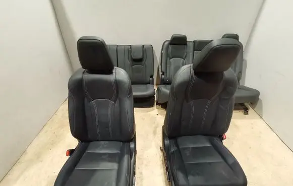 Seat set