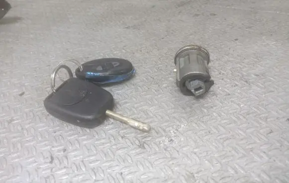 Ford Puma Ignition lock