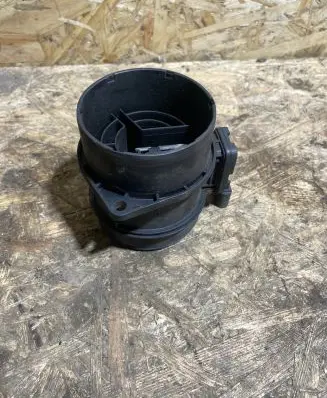 Mercedes-Benz Sprinter W906 Mass air flow meter A6519050500 5WK98105