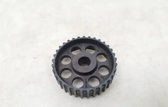 Volkswagen Crafter Fuel pump gear (pulley) 076130111