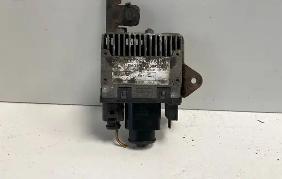 Audi A4 S4 B7 8E 8H Coolant fan relay 8E0959501Q 898093000