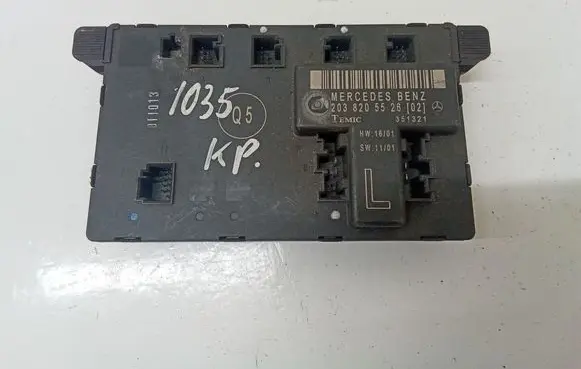 Mercedes-Benz C W203 Door control unit/module 2038205526
