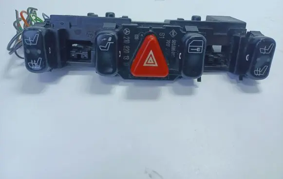 Mercedes-Benz E W210 Seat heating switch 2108200051