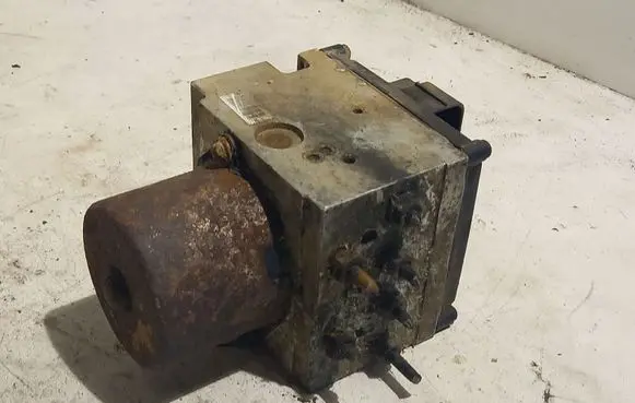 Volkswagen PASSAT B6 ABS control unit/module 3C0614095M 15747702