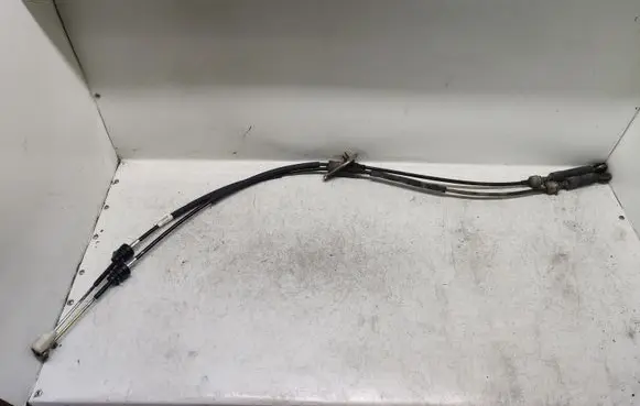 Volvo V70 Gear shift cable linkage