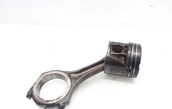 Audi A4 S4 B7 8E 8H Piston with connecting rod