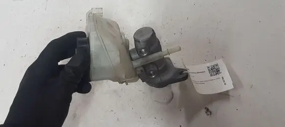 Volvo V60 Master brake cylinder 03350885561 03350885571