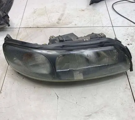Volvo V70 Headlight/headlamp 8662922 89006877
