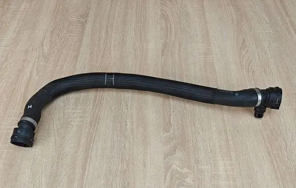 BMW 4 G22 G23 G24 G26 Engine coolant pipe/hose 8581011
