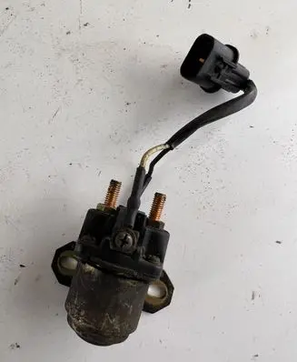 Mitsubishi Pajero Glow plug pre-heat relay MD34275 15474 U0011