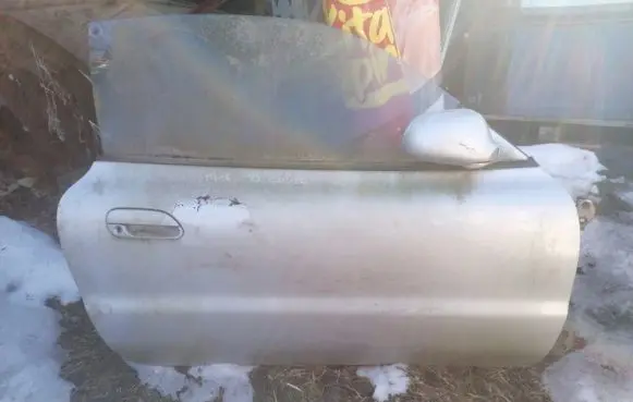 Mazda MX-6 Front door sidabrines