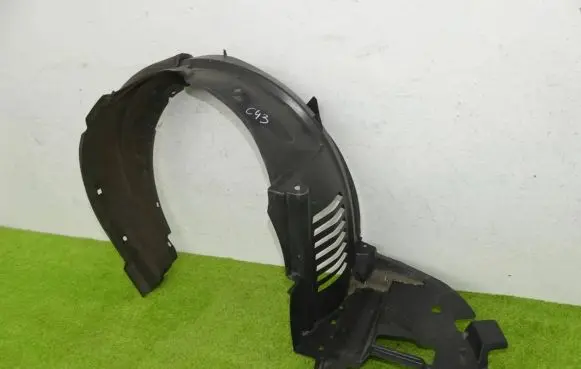 Toyota Corolla Verso E121 Front arch 53876-0F012