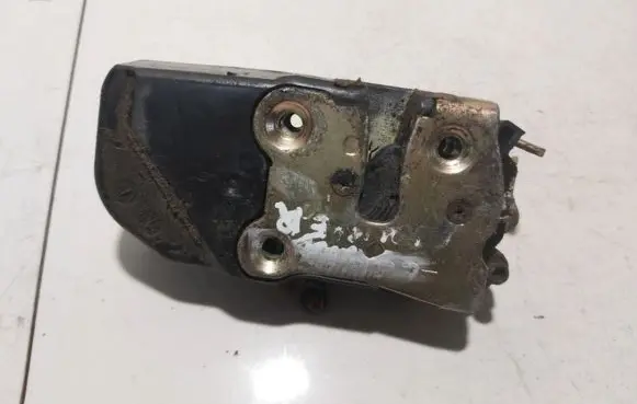 Chrysler PT Cruiser Front door lock